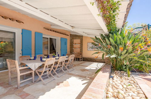 Foto 21 - Casa de 3 habitaciones en Sainte-Maxime con piscina privada y vistas al mar