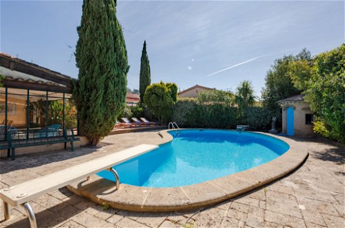 Foto 26 - Casa con 3 camere da letto a Sainte-Maxime con piscina privata e vista mare