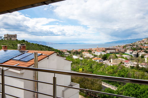 Foto 14 - Apartamento de 2 quartos em Senj com piscina e vistas do mar