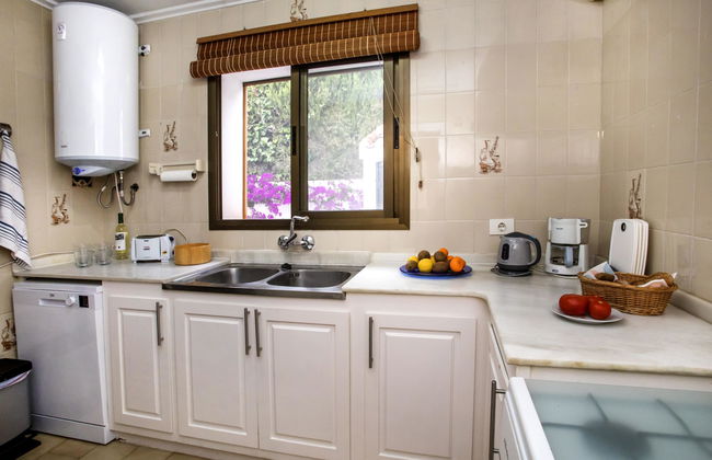 Casa de 4 quartos em Jávea com piscina privada e jardim - Foto 12