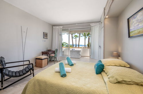 Foto 15 - Apartamento de 2 quartos em Cannes com jardim e vistas do mar