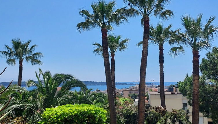 Photo 1 - Appartement de 2 chambres à Cannes avec jardin et vues à la mer