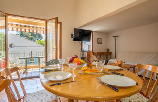 Photo 2 - 2 bedroom Apartment in Saint-Cyr-sur-Mer with terrace