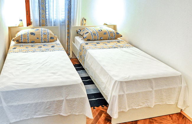 Apartamento de 2 quartos em Novi Vinodolski com terraço - Foto 12