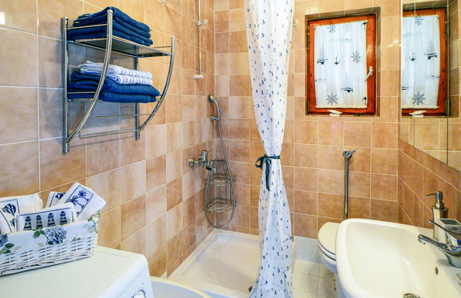 Apartamento de 2 quartos em Novi Vinodolski com terraço - Foto 13