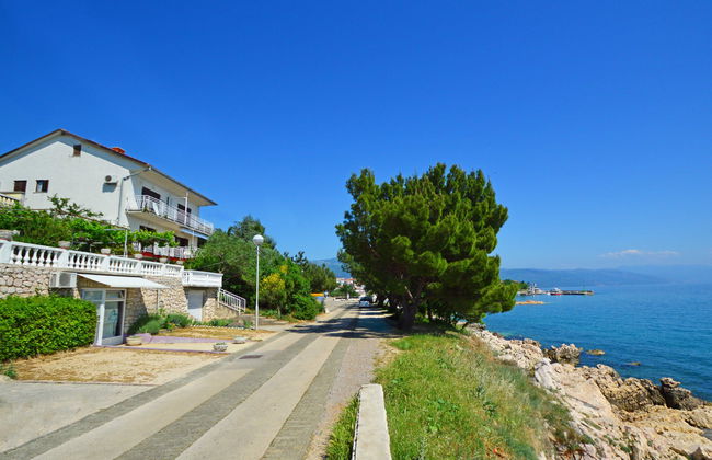 Apartamento de 2 quartos em Novi Vinodolski com terraço - Foto 9
