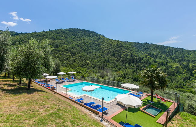 Apartamento de 4 quartos em Reggello com piscina e jardim - Foto 2