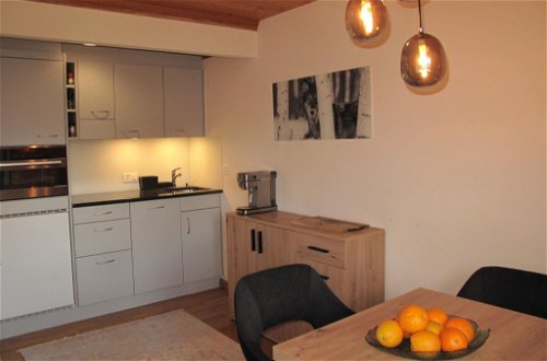 Foto 13 - Apartment mit 1 Schlafzimmer in Saanen
