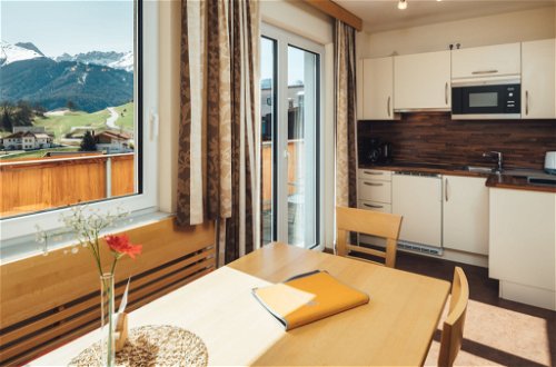 Foto 2 - Apartamento de 2 quartos em Ladis com terraço e vista para a montanha
