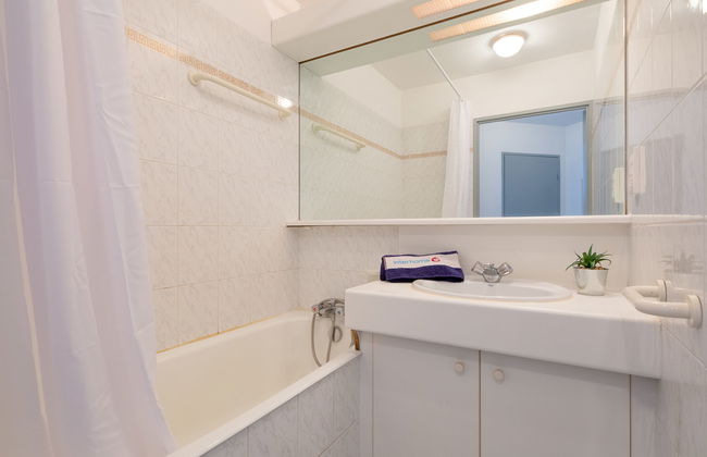 Apartamento de 2 quartos em Fréjus com piscina e terraço - Foto 13