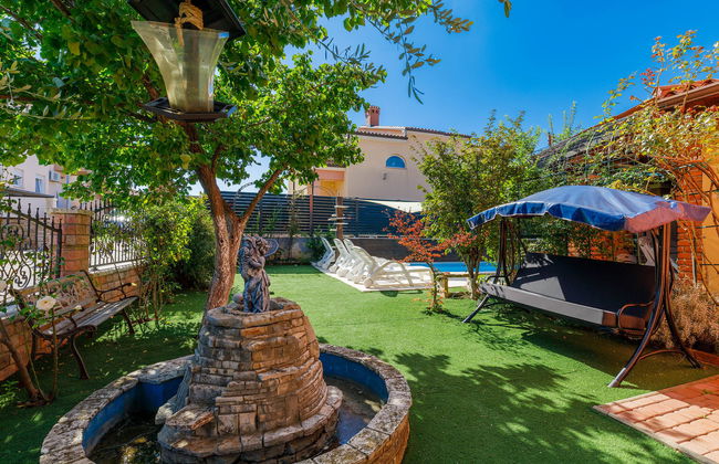 Apartamento de 3 quartos em Umag com piscina e jardim - Foto 20