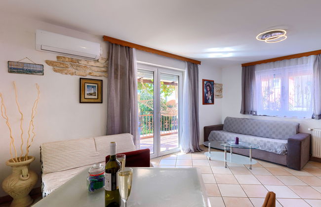 Apartamento de 2 quartos em Umag com piscina e jardim - Foto 3