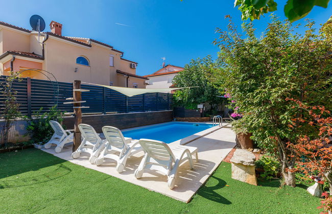 Apartamento de 3 quartos em Umag com piscina e jardim - Foto 5