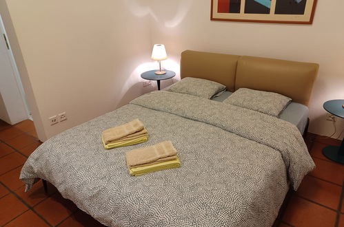 Foto 13 - Apartamento de 2 quartos em Orselina com jardim e vista para a montanha