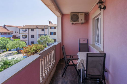 Photo 17 - 1 bedroom Apartment in Rovinj with swimming pool and garden