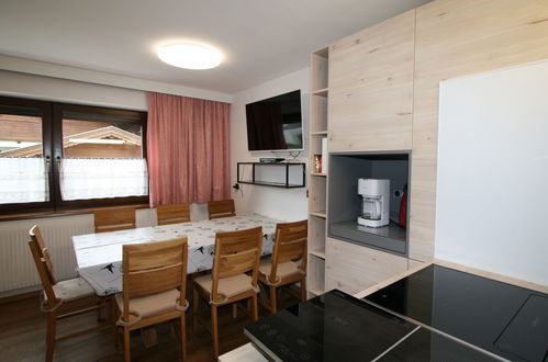 Photo 15 - 3 bedroom Apartment in Navis with garden and mountain view