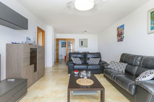 Foto 7 - Apartment mit 3 Schlafzimmern in Blanes mit schwimmbad