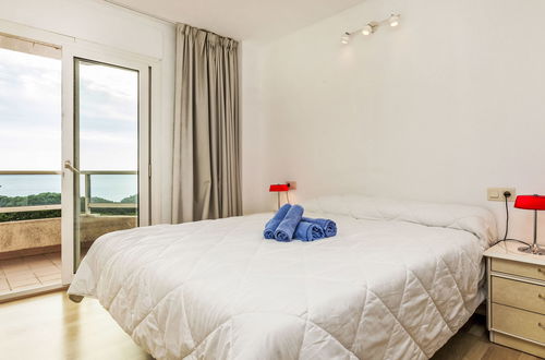 Foto 5 - Apartamento de 3 quartos em Blanes com piscina