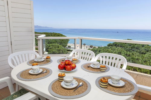 Foto 18 - Apartment mit 3 Schlafzimmern in Blanes mit schwimmbad
