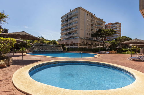 Foto 24 - Apartment mit 3 Schlafzimmern in Blanes mit schwimmbad