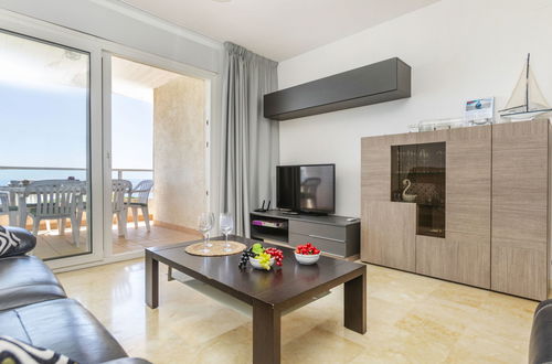 Foto 6 - Apartment mit 3 Schlafzimmern in Blanes mit schwimmbad
