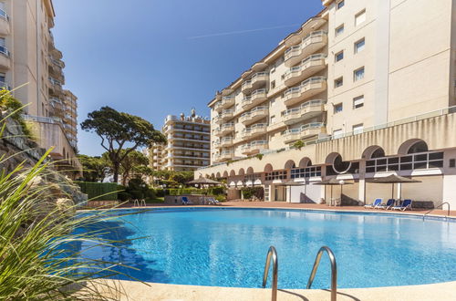 Foto 1 - Apartment mit 3 Schlafzimmern in Blanes mit schwimmbad