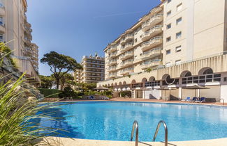 Photo 1 - 3 bedroom Apartment in Blanes with swimming pool