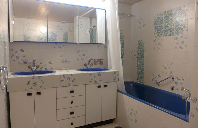 Apartamento de 2 quartos em Crans-Montana com piscina e sauna - Foto 3