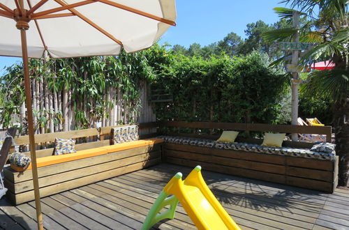 Photo 43 - 3 bedroom House in Le Porge with private pool and garden