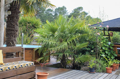 Photo 6 - 3 bedroom House in Le Porge with private pool and garden