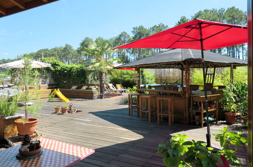 Photo 5 - 3 bedroom House in Le Porge with private pool and garden