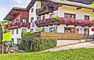 Foto 1 - Appartamento con 2 camere da letto a Pill con giardino e terrazza