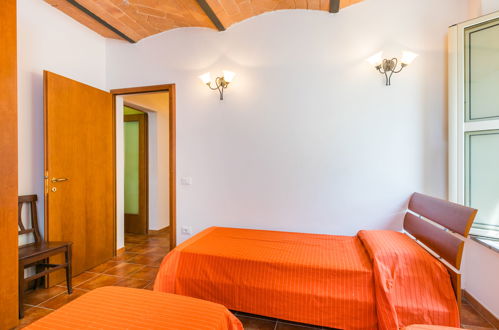 Foto 35 - Casa con 7 camere da letto a Rosignano Marittimo con piscina e giardino