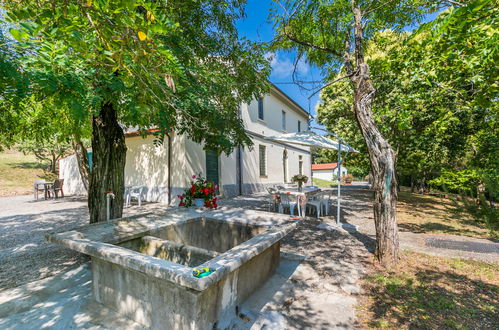 Foto 4 - Casa de 7 habitaciones en Rosignano Marittimo con piscina y jardín