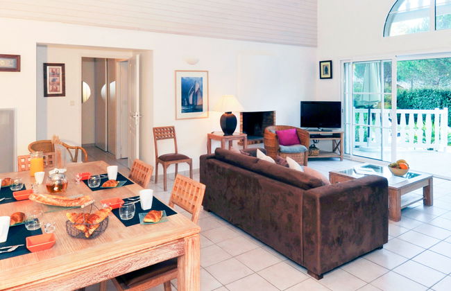 Casa de 5 quartos em Lacanau com piscina privada e terraço - Foto 3