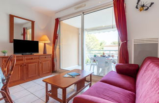 Photo 2 - 1 bedroom Apartment in Fréjus with swimming pool and garden