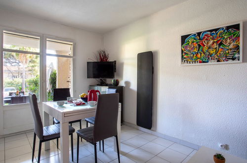 Foto 6 - Apartamento de 1 habitación en Villeneuve-Loubet con piscina y jardín