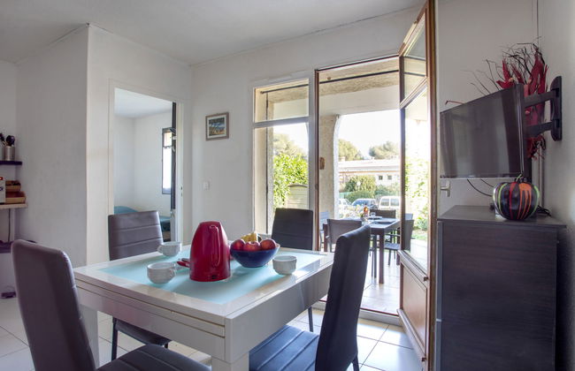 Apartamento de 2 quartos em Villeneuve-Loubet com piscina e jardim - Foto 8