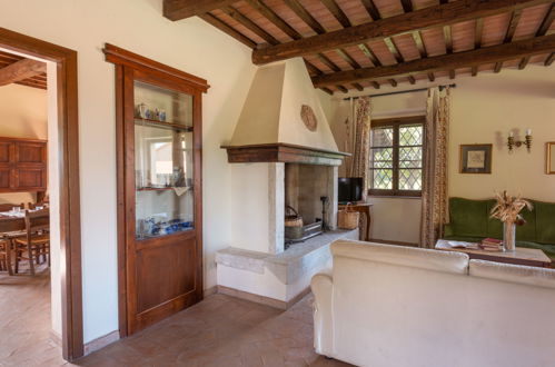 Photo 8 - 5 bedroom House in Manciano with private pool and garden