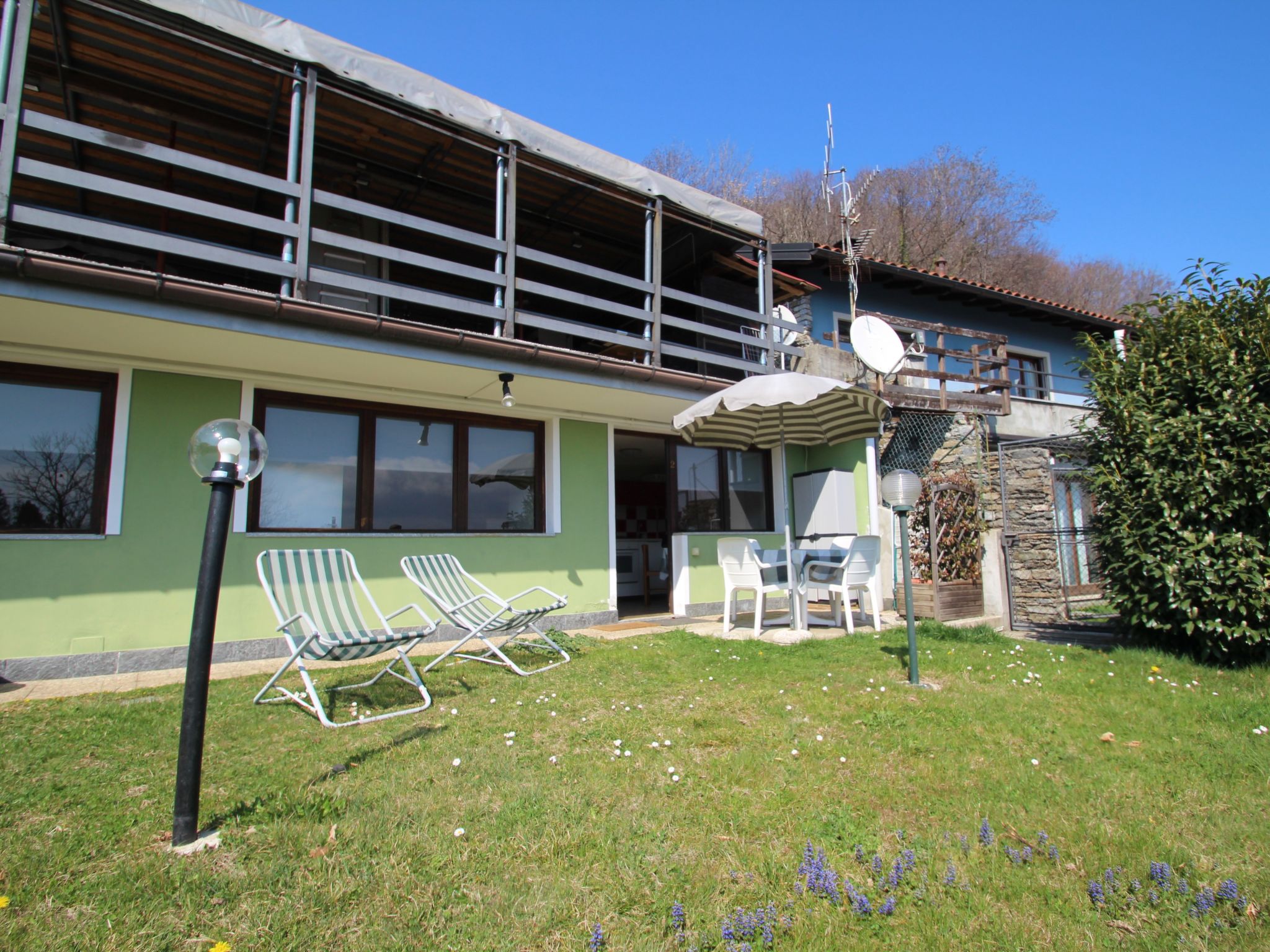 Foto 1 - Casa de 1 habitación en Trarego Viggiona con piscina y vistas a la montaña