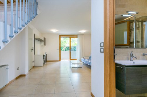 Photo 31 - Maison de 2 chambres à Lignano Sabbiadoro avec piscine et vues à la mer