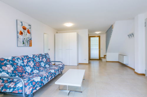 Photo 25 - 2 bedroom House in Lignano Sabbiadoro with swimming pool and garden