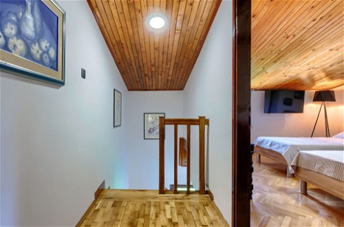 Foto 37 - Casa con 2 camere da letto a Marčana con piscina privata e vista mare