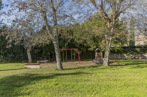 Foto 4 - Haus mit 2 Schlafzimmern in Arles mit schwimmbad und terrasse