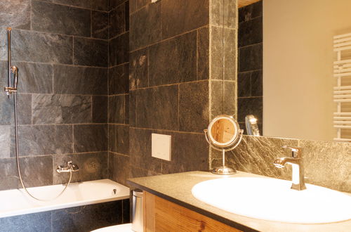 Photo 11 - 3 bedroom Apartment in Nendaz with terrace