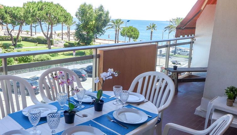 Foto 1 - Apartamento de 2 quartos em Cagnes-sur-Mer com terraço e vistas do mar