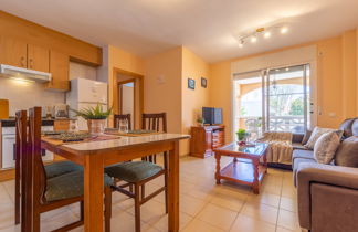 Photo 3 - 2 bedroom Apartment in Deltebre with swimming pool and terrace