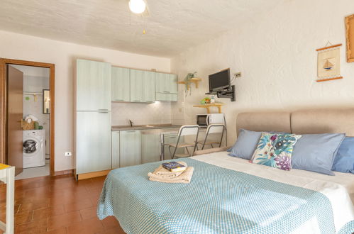 Foto 4 - Apartamento en Golfo Aranci con jardín y terraza