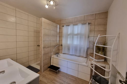 Foto 16 - Casa con 2 camere da letto a Morières-lès-Avignon con piscina privata e giardino