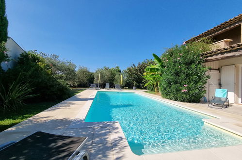 Foto 1 - Casa con 2 camere da letto a Morières-lès-Avignon con piscina privata e giardino